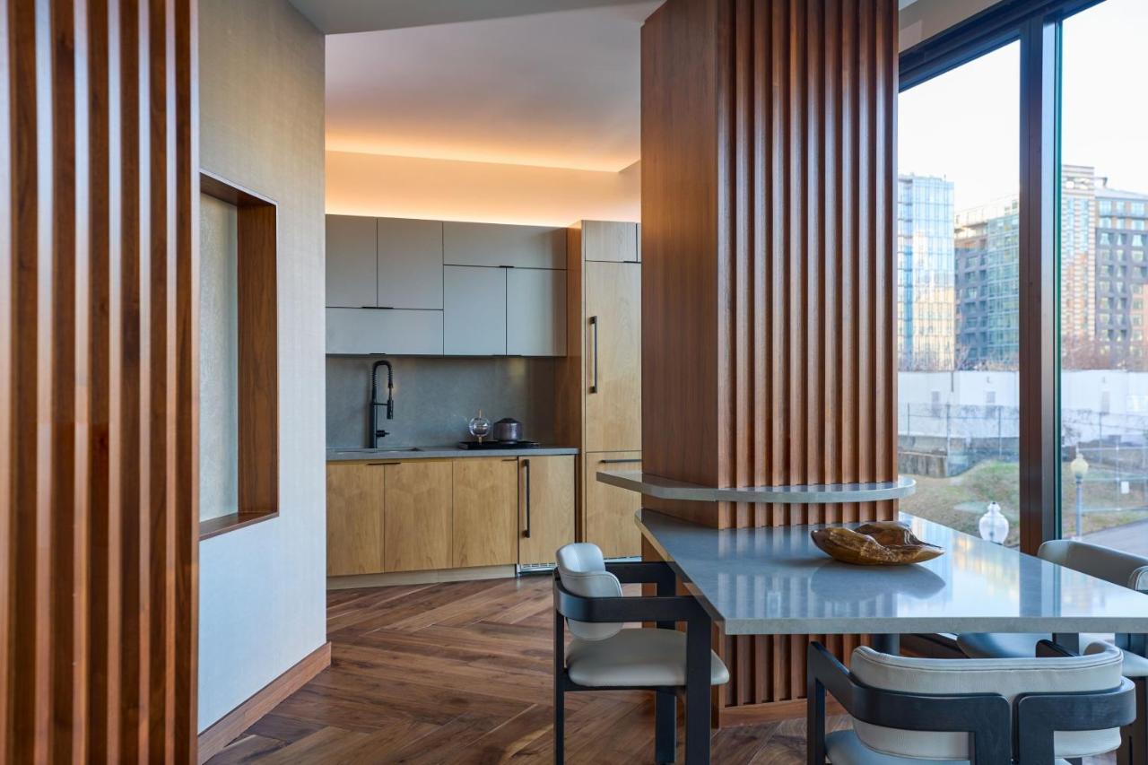 Отель Washington Marriott Capitol Hill Экстерьер фото