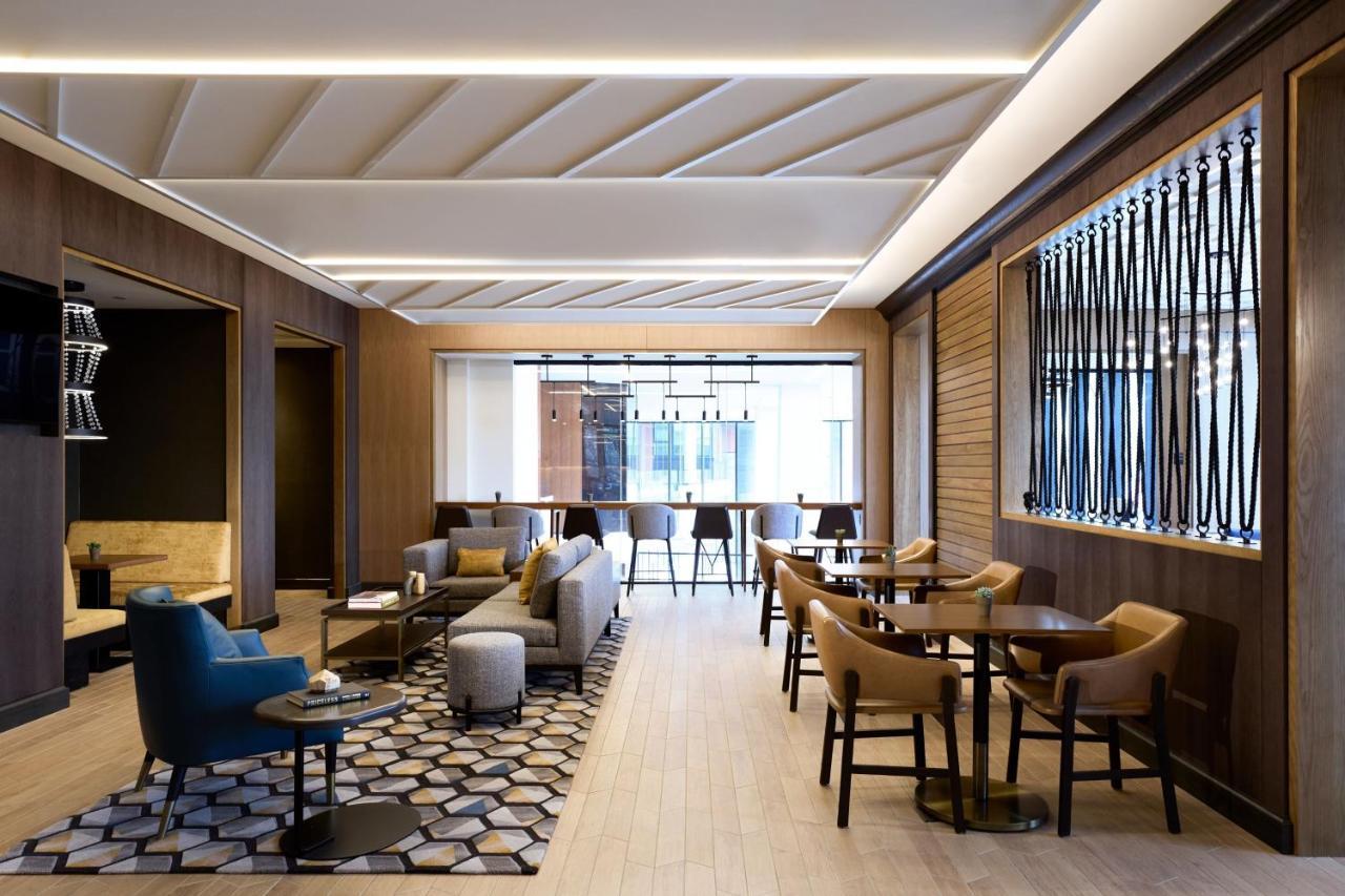 Отель Washington Marriott Capitol Hill Экстерьер фото